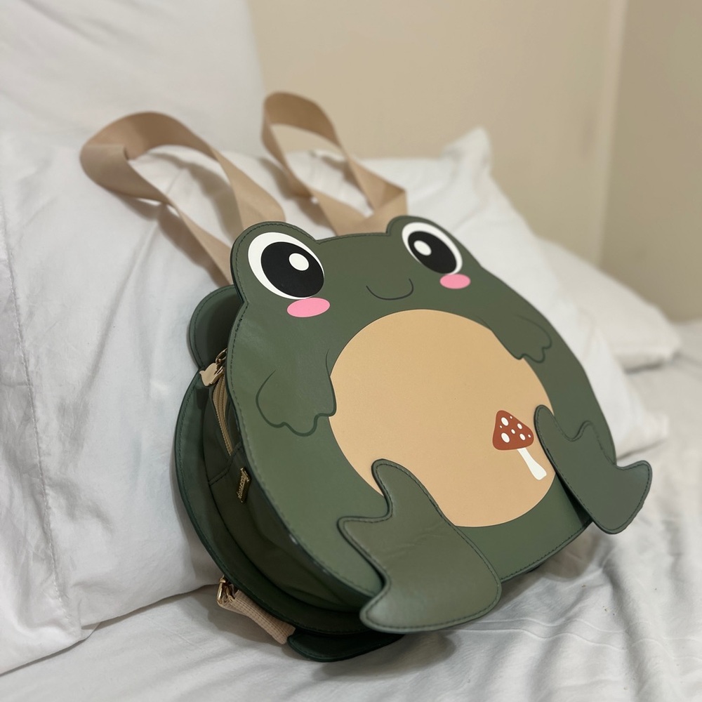 “Neon Tuesday” Cute Frog  Kids Backpack. Medium sized.NWOT - Picture 10 of 11